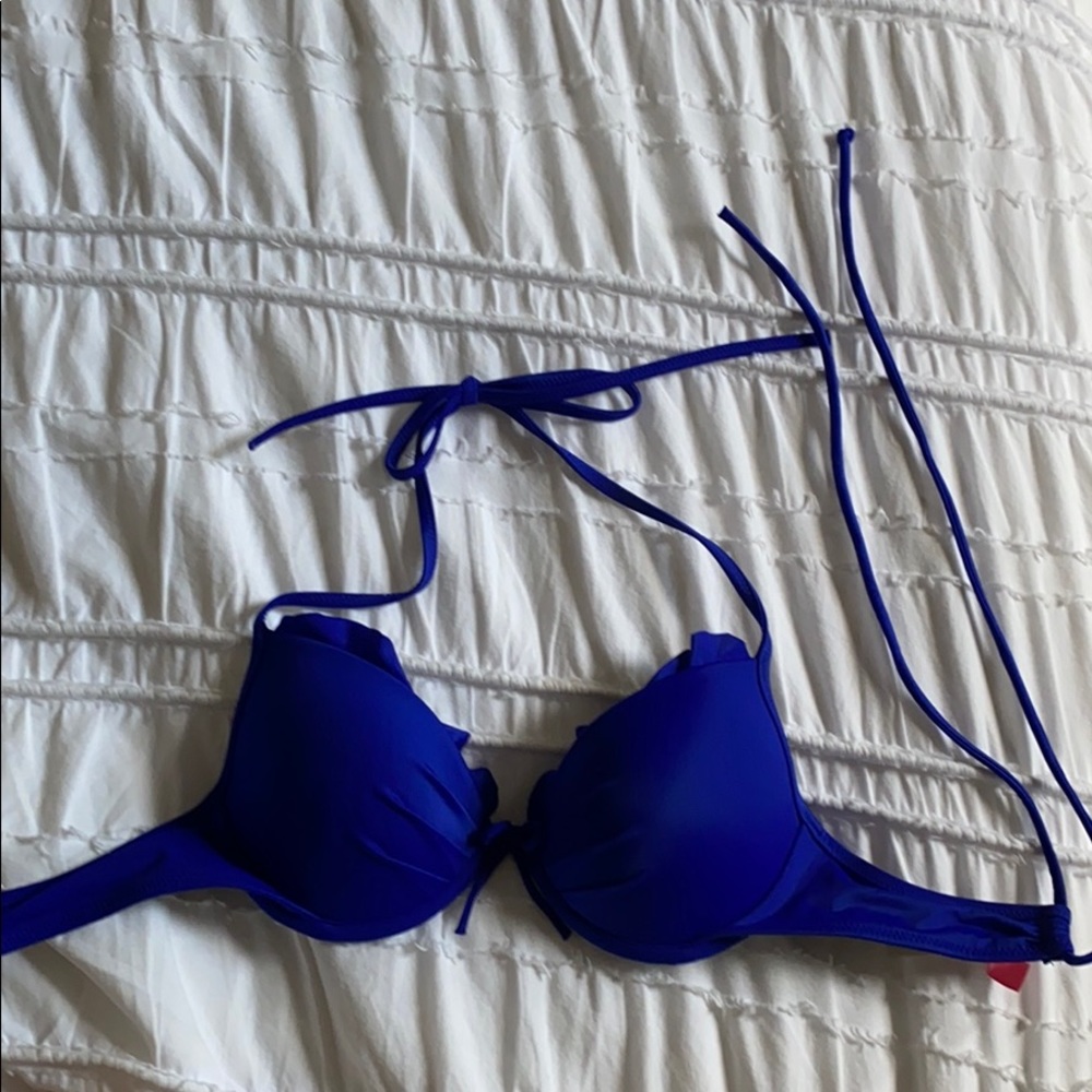 Victoria’s Secret bathing suit 32B